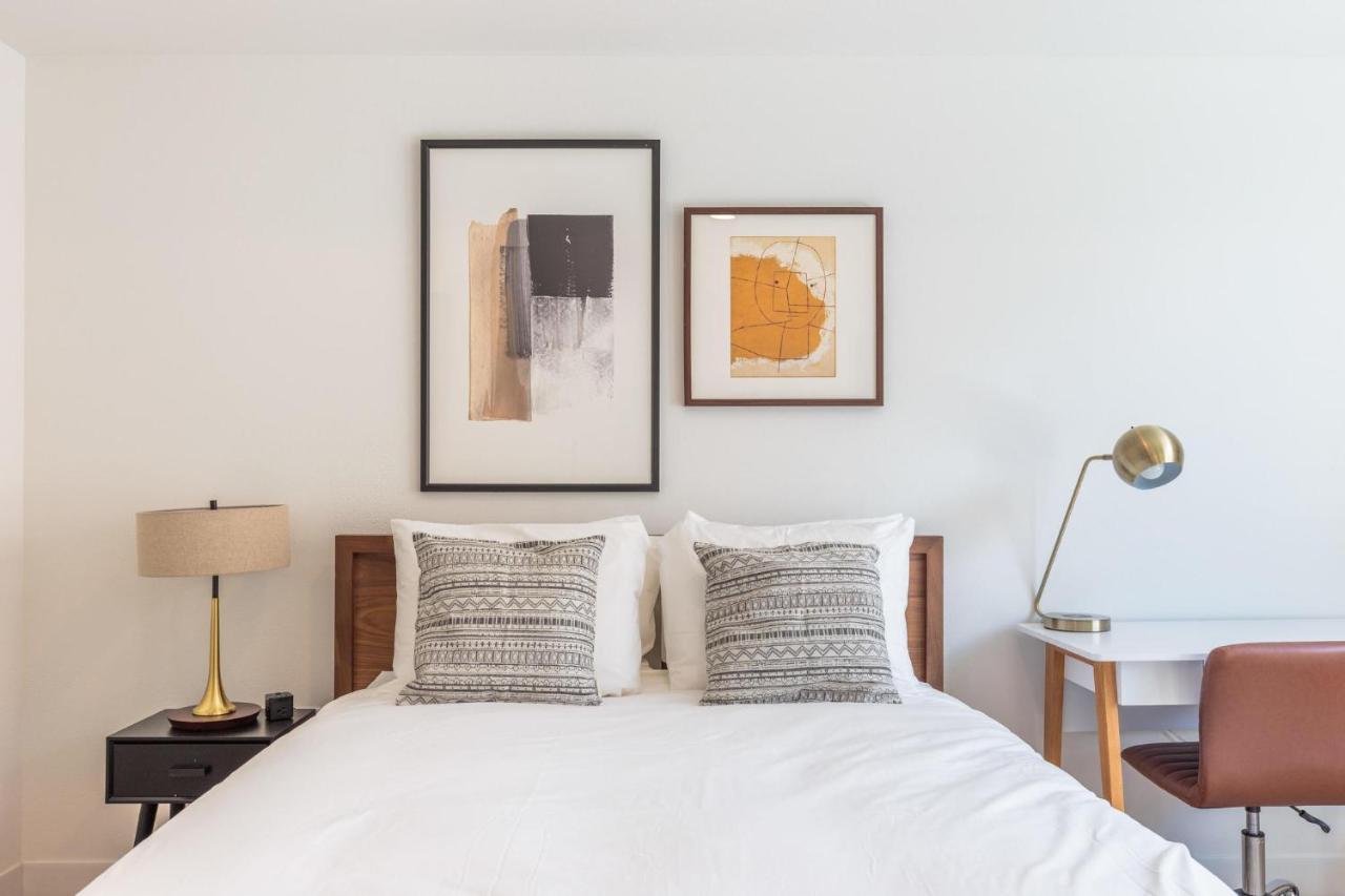 Studio Apartment In فانكوفر المظهر الخارجي الصورة