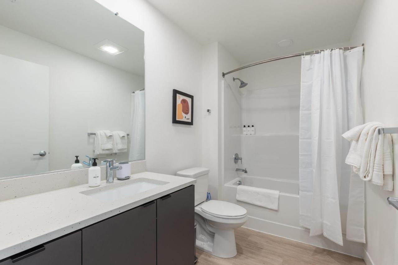 Studio Apartment In فانكوفر المظهر الخارجي الصورة