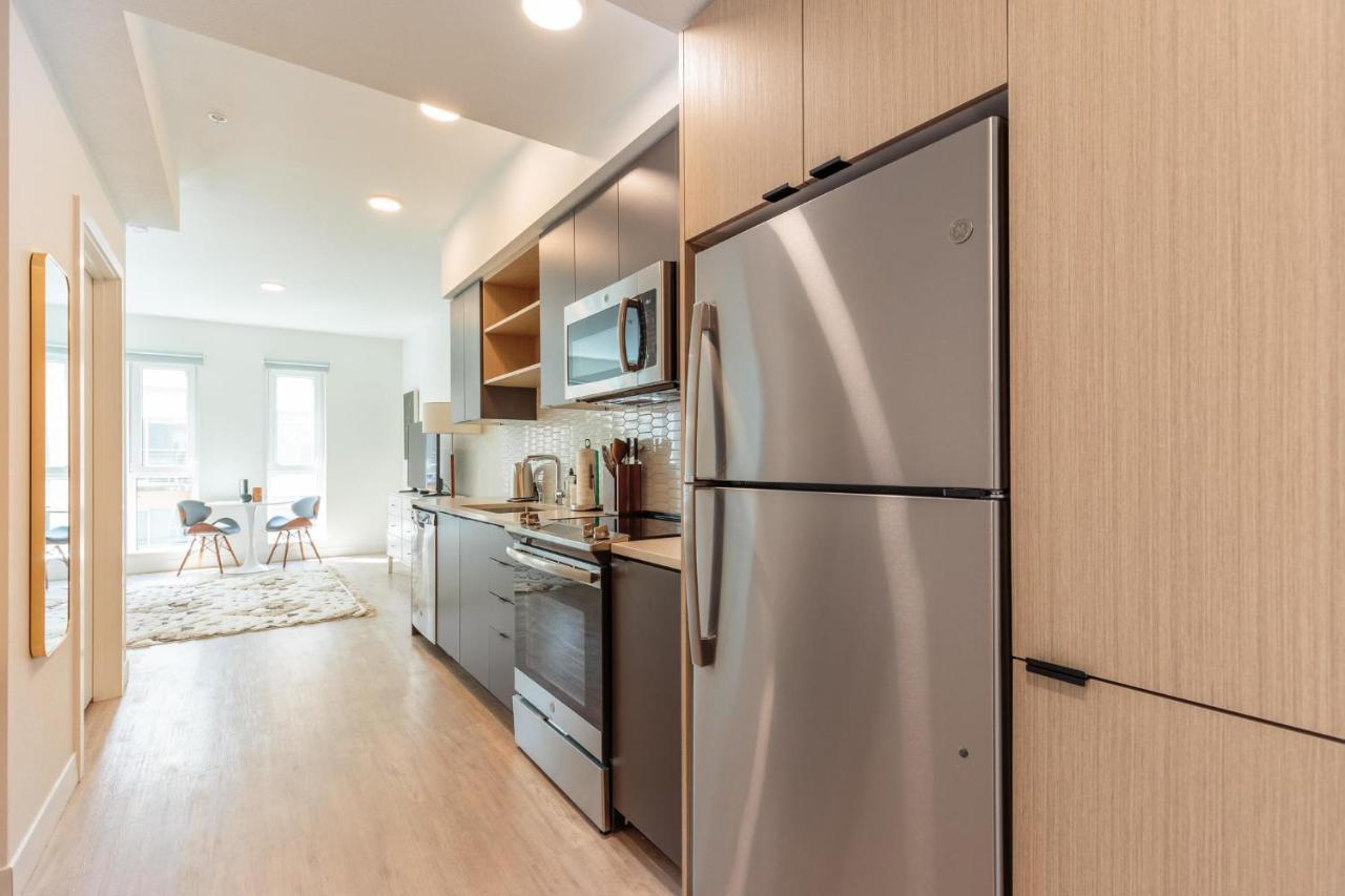 Studio Apartment In فانكوفر المظهر الخارجي الصورة
